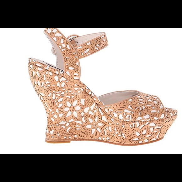 BRANDNEW - Picture 6 of 7